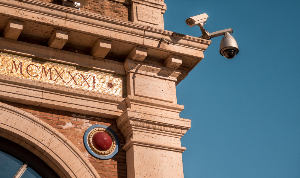 Caméras de surveillance 2026 : le guide expert de l'ingénierie de protection B2B & urbaine